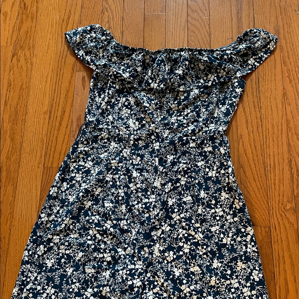 Miami medium navy blue and white